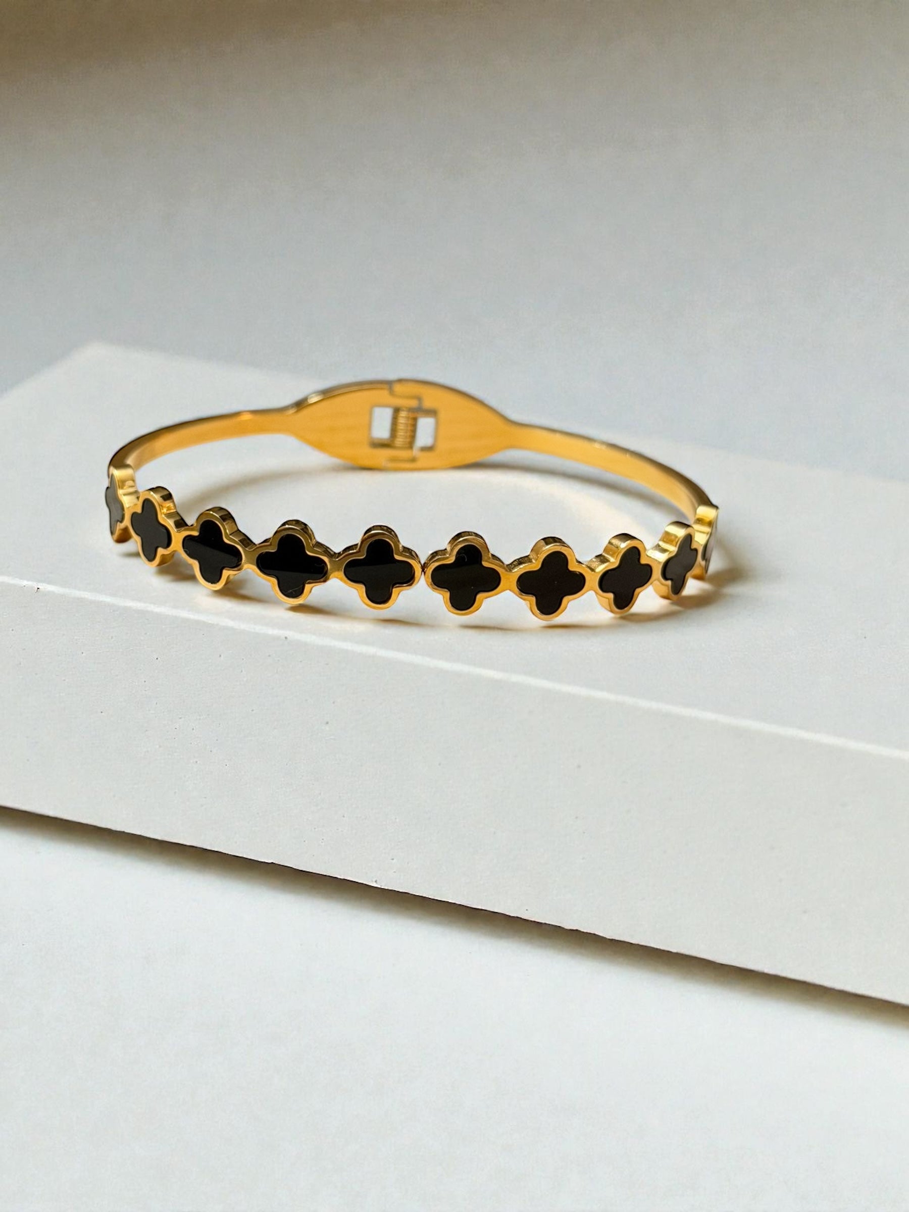 Bracciale rigido Multivan